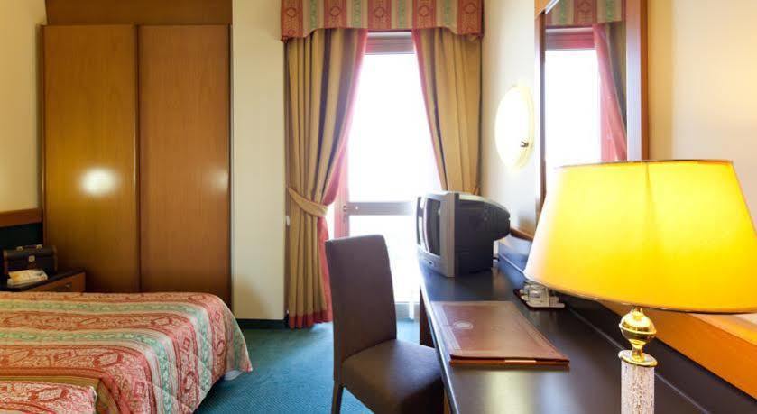 Hotel Metropole Абано-Терме Экстерьер фото